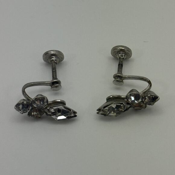 Fashion Crystal Cluster Screw Earrings - Picture 4 of 5